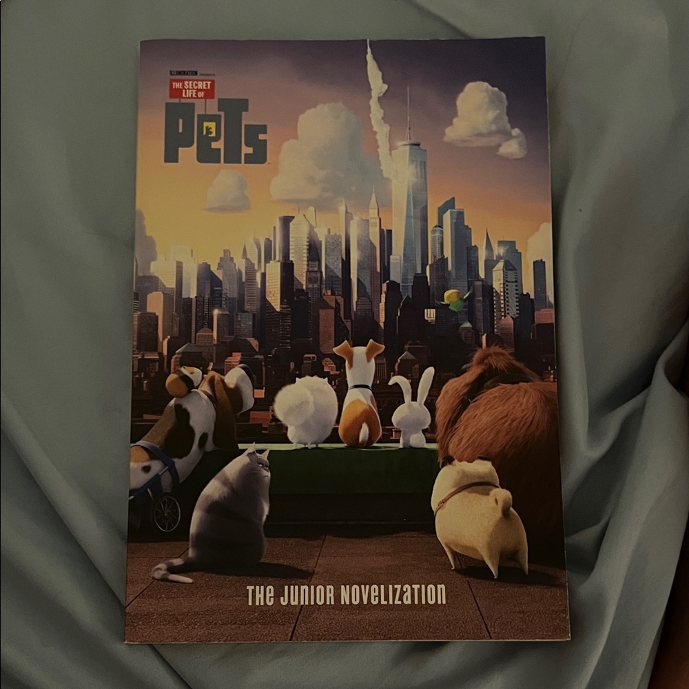 The Secret Life of Pets Junior Novelization (New)